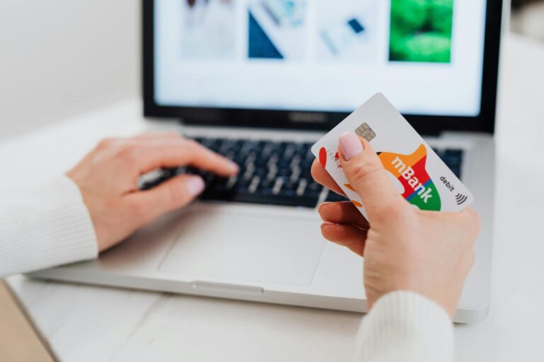 Digibank Review: Biaya, Risiko, dan Siapa yang Cocok
