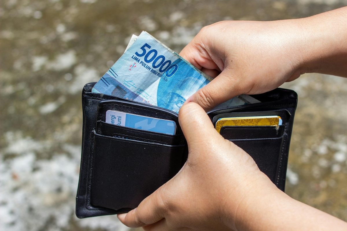 Debt Collector Pinjol: Hak Peminjam dan Langkah Hukum yang Bisa Ditempuh