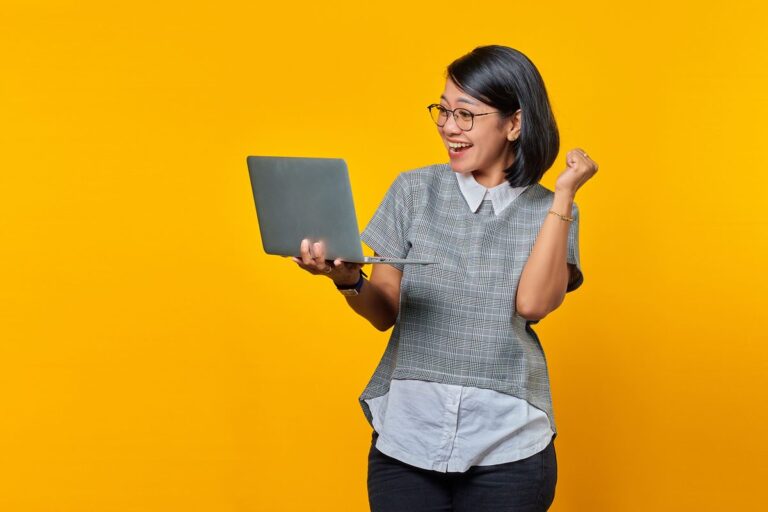Pinjaman online legal/ilegal